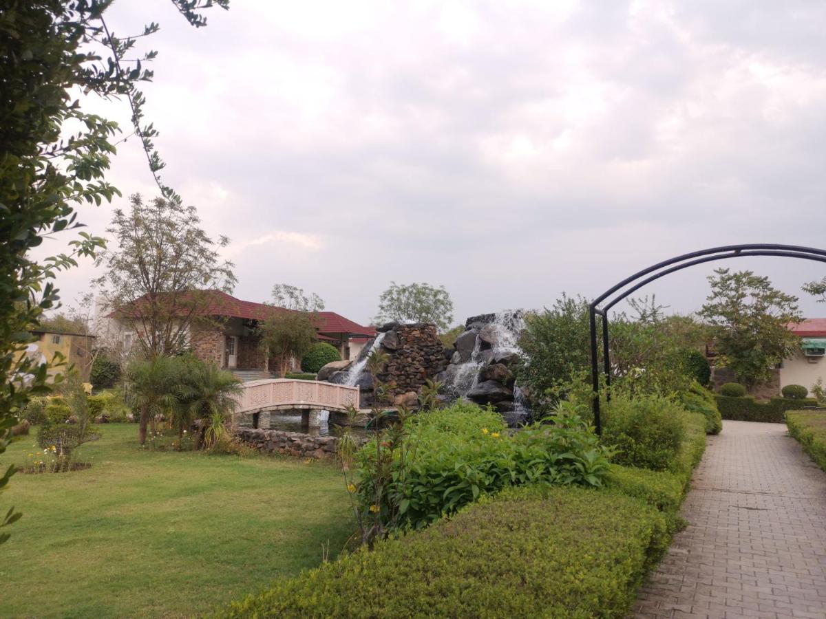 Astroport Sariska Treetop By Eight Continents Tehla Exteriör bild